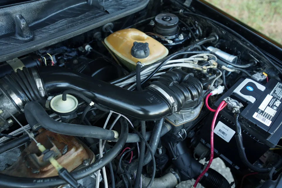 1983 Volkswagen Rabbit GTI — Intake and fuel injection