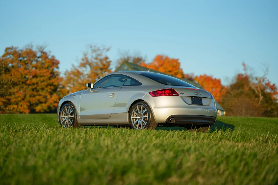 2008 Audi TT 3.2 Quattro — Rear three-quarter view on grass