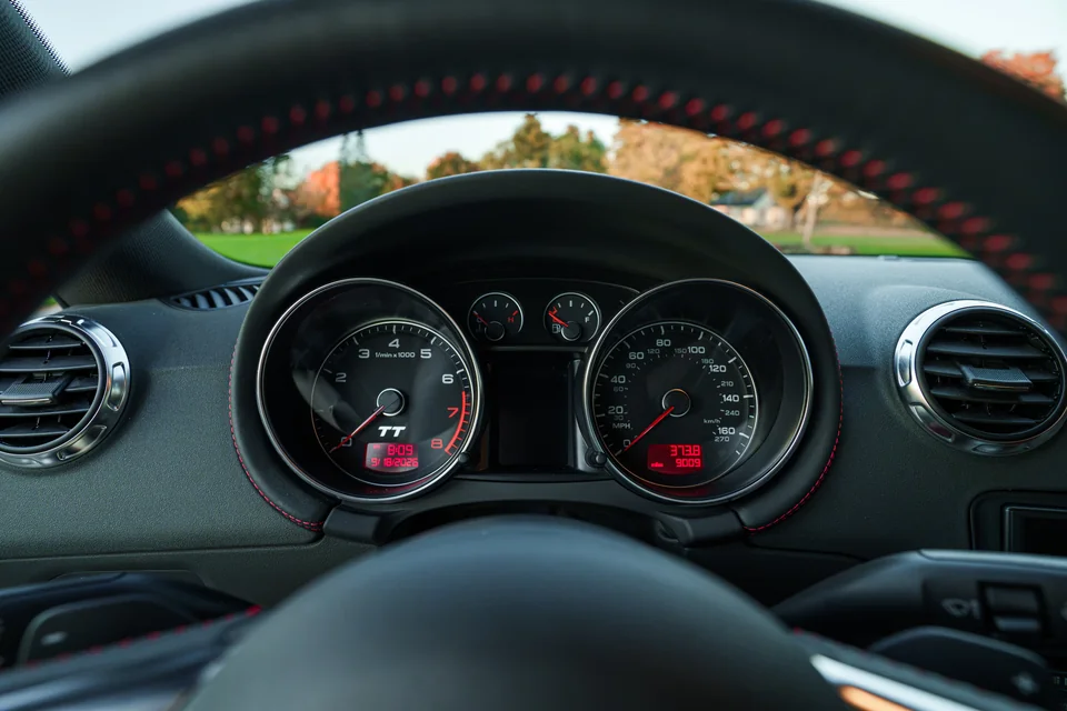 2008 Audi TT 3.2 Quattro — Instrument cluster showing 9,009 miles