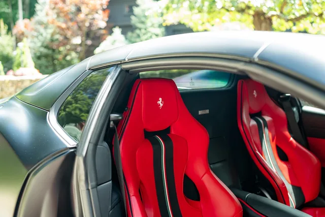 2023 Ferrari 812 GTS photo 4